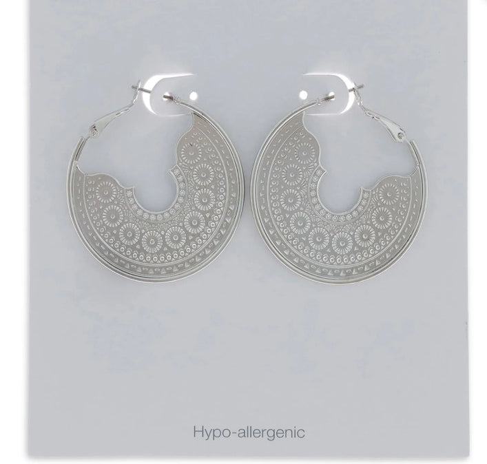 Time and Tru Women's Filigree Hoop Earrings, Rhodium | WTWL223XA