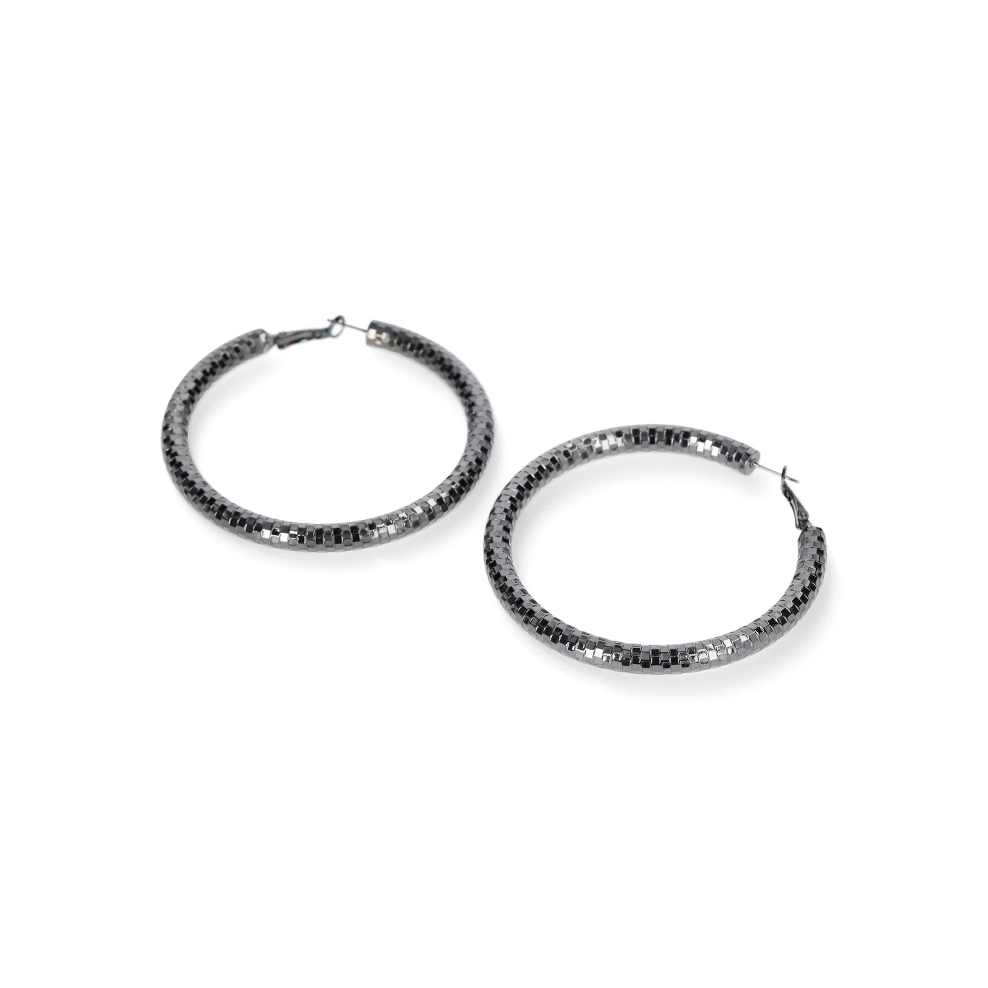 Madden NYC Women's Fashion Black Openwork Large Hoop Earrings | WTWL622XA