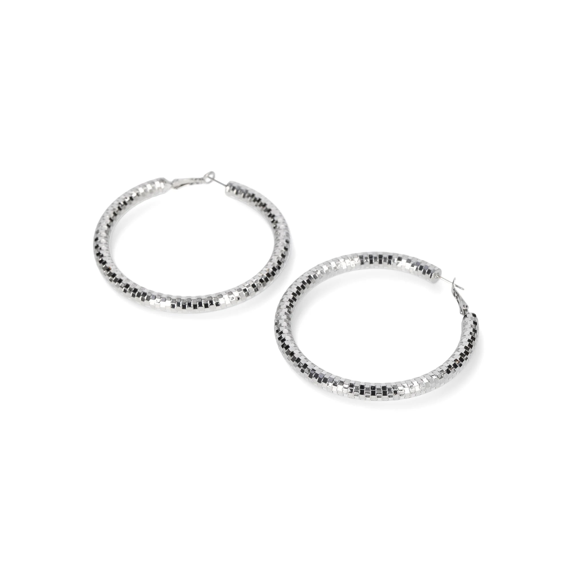 Madden NYC Women's Fashion Rhodium Openwork Large Hoop Earrings | WTWL622XB