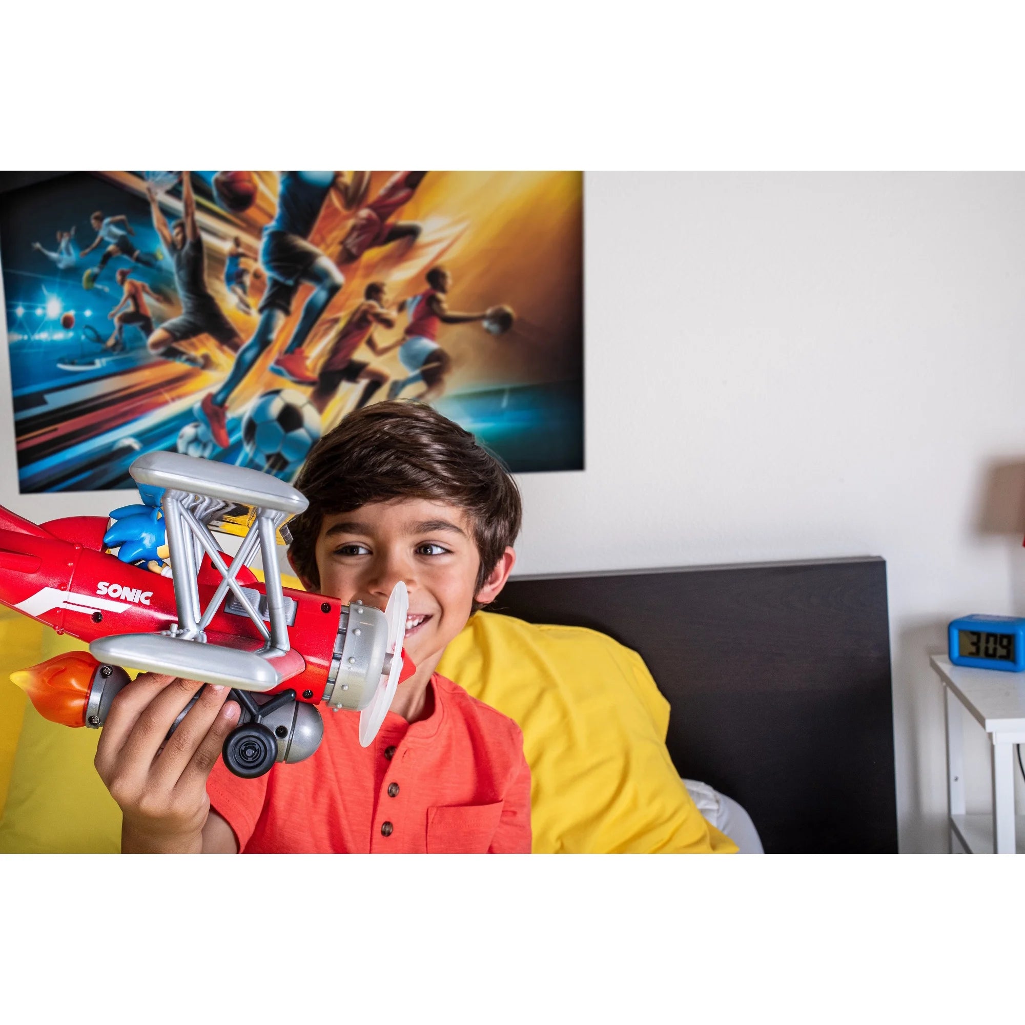 Sonic Tornado Biplane 2.5 inch Action Figure Playset with Sounds and Motorized Propeller  |  WTWL763XA