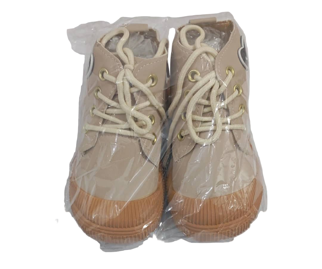 Baby Caterpillar Sole Shoe, Milky | RSE2a