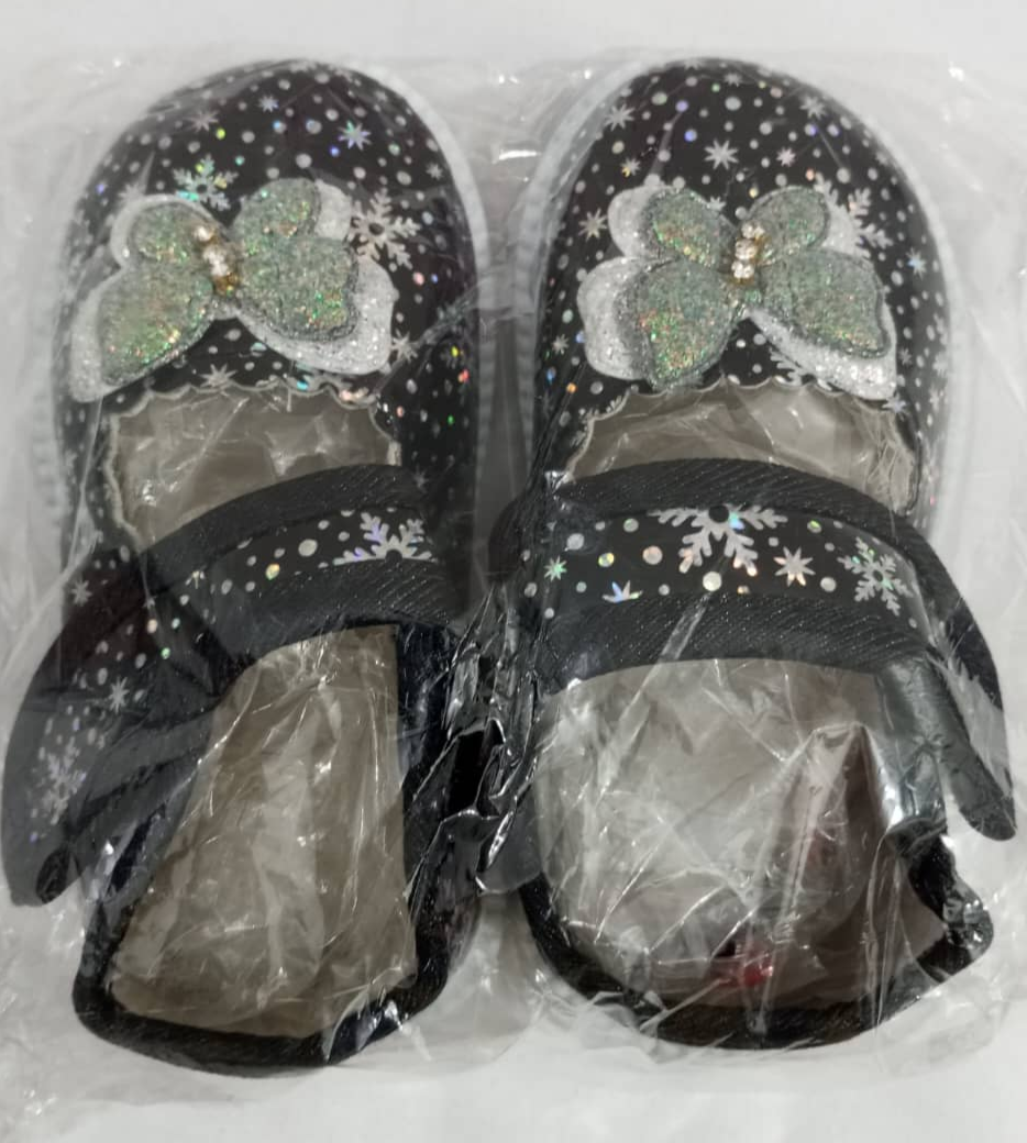 Beautiful Shiny Baby Girls Shoe, Black | RSE7b