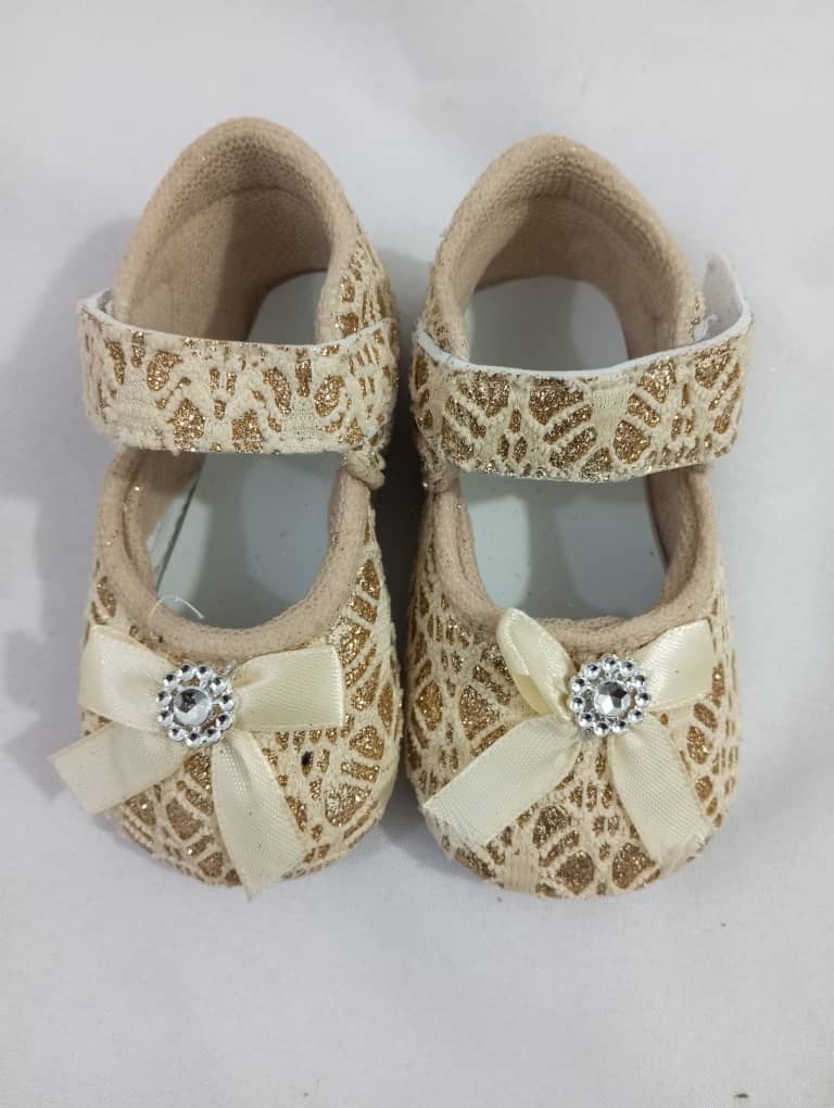 Beautiful Afi Junior Baby Shoe, Gold | RSE1a