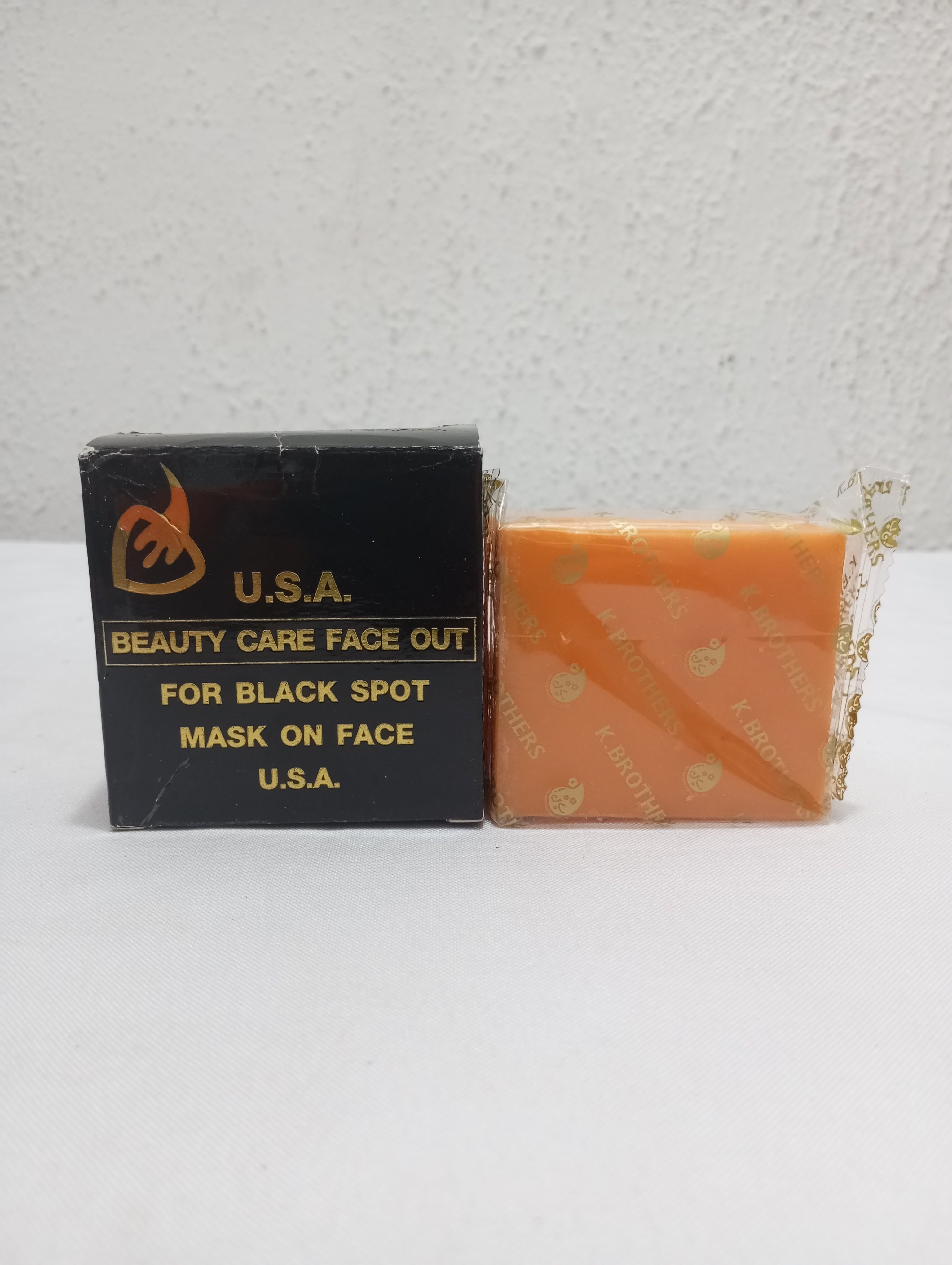 U.S.A Beauty Care Face Out Soap 100g, Black | BSE8a