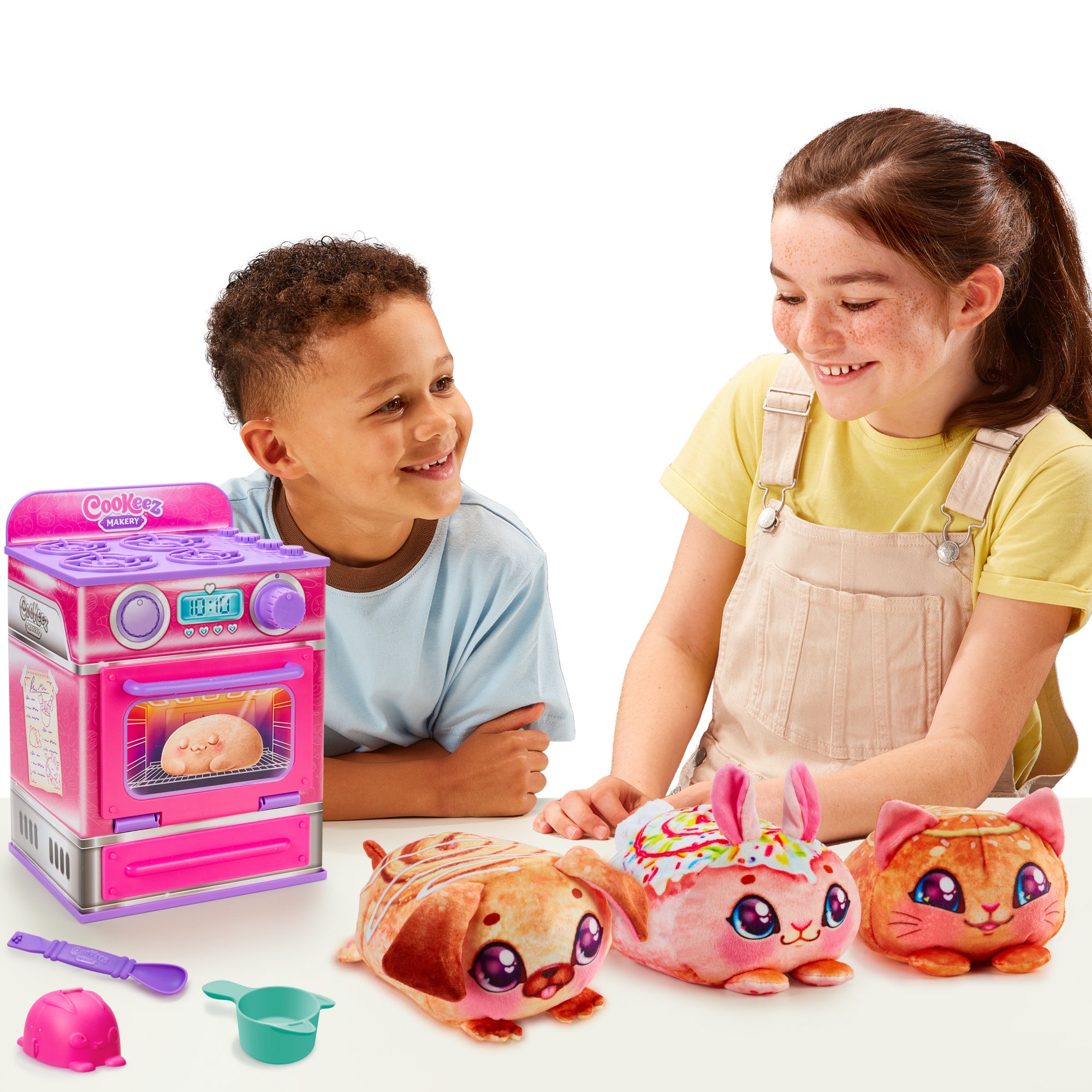 Cookeez Makery Cinnamon Treatz Pink Oven, Scented, Interactive Plush, Styles Vary, Ages 5+ | MTTS163