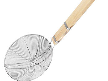 Stainless Steel Wire Skimmer with Long Wooden Handle for Homes, Hotels, and Restaurants | TCHG257a
